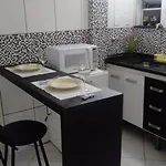 Studio , 1 quarto e sala ao lado metrô Republica