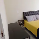 Studio , 1 quarto e sala ao lado metrô Republica