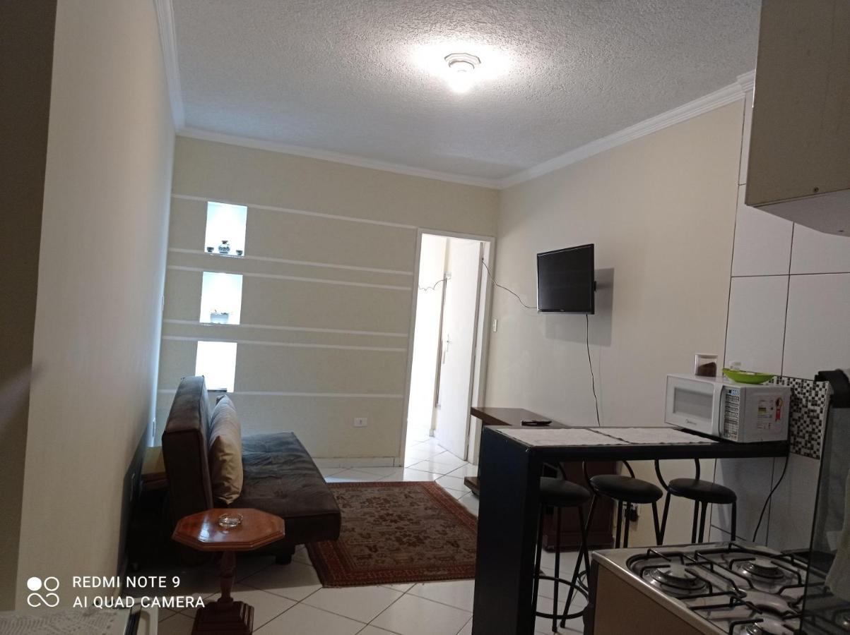 Studio , 1 Quarto E Sala Ao Lado Metro Republica * São Paulo